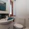 Bluebell Lodge, Meadow view lodges