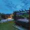 Gorgeous Apartment In Kastel Stari