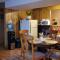 Charming - 2 bedrooms suite, 1 full bath & family room