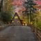 3 Miles to Gsmnp & Dtwn Good Views HotTub A-Frame - غاتلينبرغ