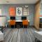 Holiday Inn Express Hotel and Suites Saint Robert by IHG - Сент-Роберт