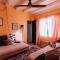Hacienda Harmony Mid Century Gem with Hottub and Views - تونتي ناين بالمز