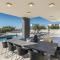 5 Bedroom Amazing Home In Galizana
