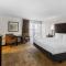 Quality Inn Lakefront