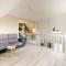 Gorgeous Home In Joué Les Tours - 茹埃莱图尔