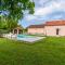 Three-Bedroom Holiday Home In Neoric