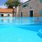 Awesome Home In Donje Rastane