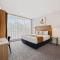 Comfort Inn Regal Park