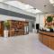 Doubletree by Hilton Fort Myers at Bell Tower Shops