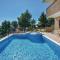 Lovely Home In Split With Jacuzzi - Split