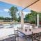 5 Bedroom Cozy Home In Galizana