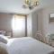 5 Bedroom Cozy Home In Galizana