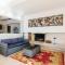 Six-Bedroom Holiday Home In Orasac