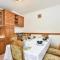 Three-Bedroom Apartment In Jesenice