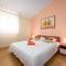 Three-Bedroom Holiday Home In Tinjan
