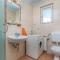 Two-Bedroom Apartment In Porec - Poreč