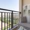 UrbanHomes - Exceptional 2 Bedroom Apt in A Family Friendly Neighborhood