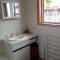 Waratah Waterfall Retreat Unit 1 Free Pay TV In Two Rooms Free WiFi