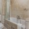 6 Bedroom Lovely Home In Rab