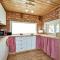 3 Bedroom Lovely Home In Jelenscak