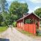 2 Bedroom Cozy Apartment In Järle