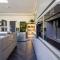 Luxury 4-Bedroom High-End Home, Includes Jacuzzi and Pool Table - 诺斯伍德