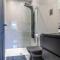 Luxury 4-Bedroom High-End Home, Includes Jacuzzi and Pool Table - 诺斯伍德