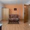 Cozy Apartment In Klenovica With Wifi
