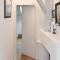 Amazing Home In Léognan With Sauna - 莱奥尼昂