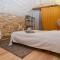 Lovely Apartment In Pujaut With Wifi