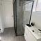Captains Cottage - Pet Friendly Breakfast Included