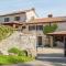 Stunning Home In Tinjan