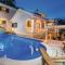 8 Bedroom Beautiful Home In Matulji
