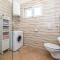 Three-Bedroom Holiday Home In Vodice