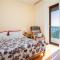 Three-Bedroom Apartment In Brodarica