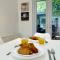 Stylish 1 Bedroom Flat with Parking in Oxford
