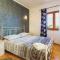Nice Apartment In Viskovo With Wifi