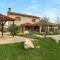 Cozy Home In Kras With Wifi
