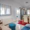 Amazing Home In Valbandon