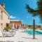Amazing Home In Vodnjan With Sauna