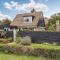 2 Bedroom Cozy Home In Noordwijkerhout