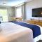 Atlantic Eyrie Lodge