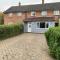 Warm and Homely 4 Bed house w big Garden & Parking - Milton