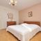 Apartment Pucisca 46