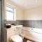 Spacious and Comfortable Home - Chandlers Ford