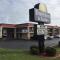Days Inn & Suites by Wyndham Warner Robins Near Robins AFB