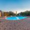 Pet Friendly Home In Polaca