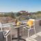 Gorgeous Home In Kastelir With Jacuzzi