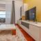 4 Bedroom Stunning Home In Brodarica