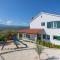 Stunning Home In Glavina Donja
